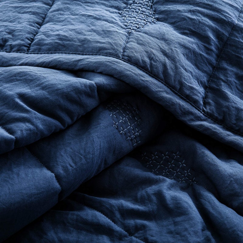 ANNA.Z HOME Queen Quilt Set, Lightweight Bedding Set, Washed Soft Fabric, Navy, Boho Embroidered Coverlet, All-Season, Machine Washable, 3-Piece Set, 1 Quilt + 2 Shams (Navy, Queen Set) - Image 5